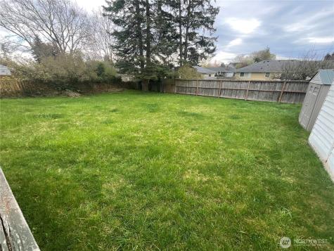 545 SE O'leary Street Oak Harbor WA 98277