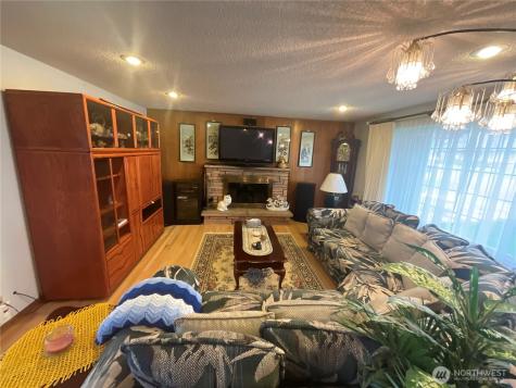 545 SE O'leary Street Oak Harbor WA 98277