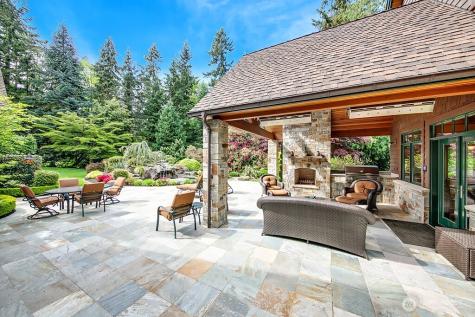 11211 Wachusett Road Woodway WA 98020
