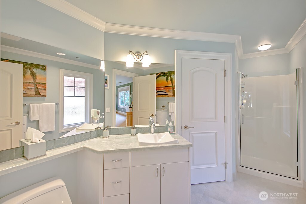 11211 Wachusett Road Woodway WA 98020