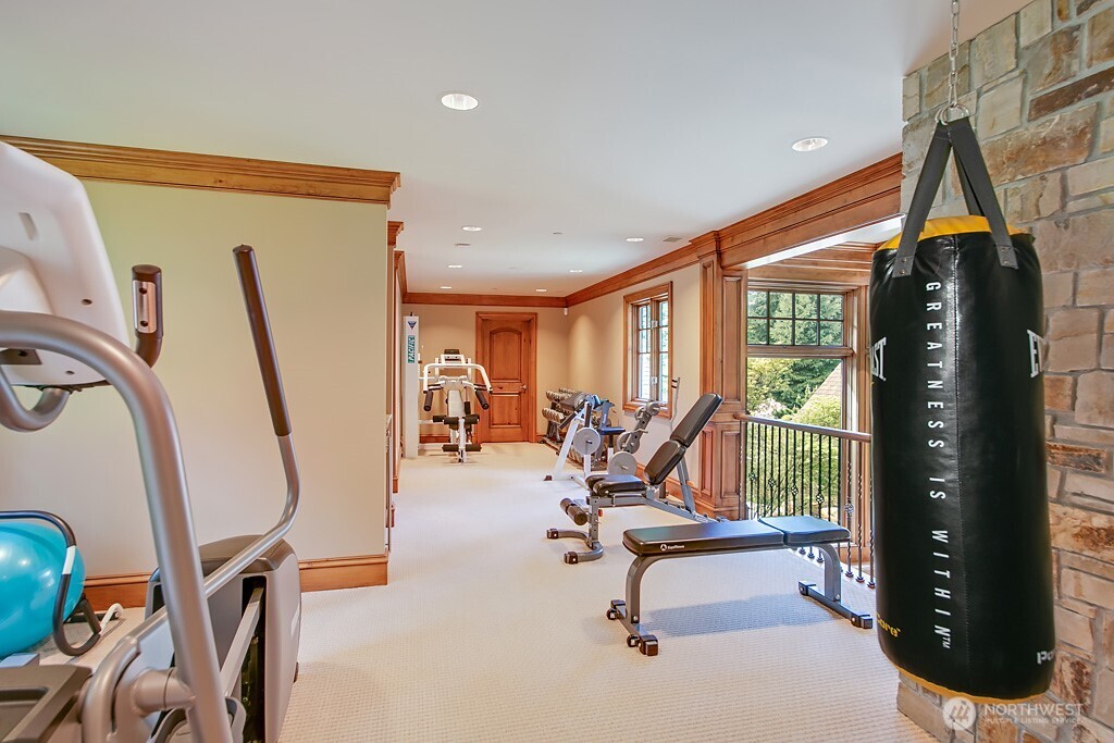11211 Wachusett Road Woodway WA 98020