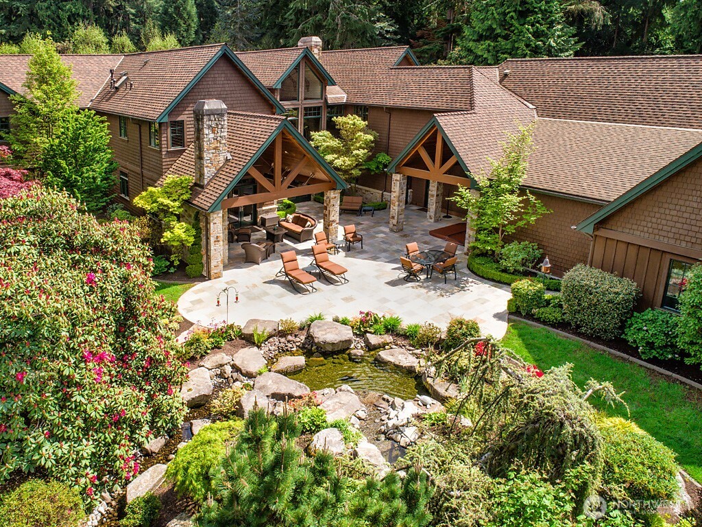 11211 Wachusett Road Woodway WA 98020