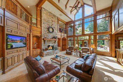 11211 Wachusett Road Woodway WA 98020