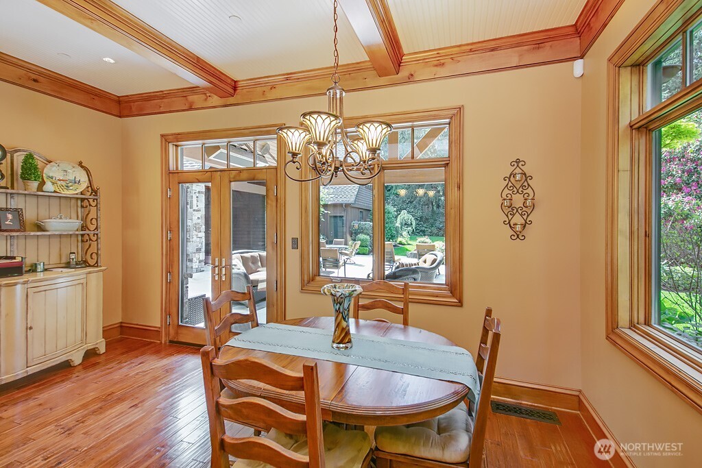 11211 Wachusett Road Woodway WA 98020