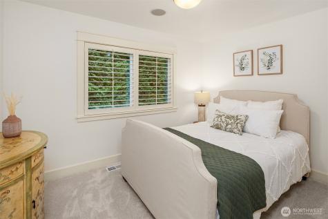 1262 173rd Avenue NE Bellevue WA 98008