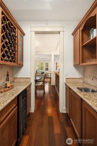 1262 173rd Avenue NE Bellevue WA 98008