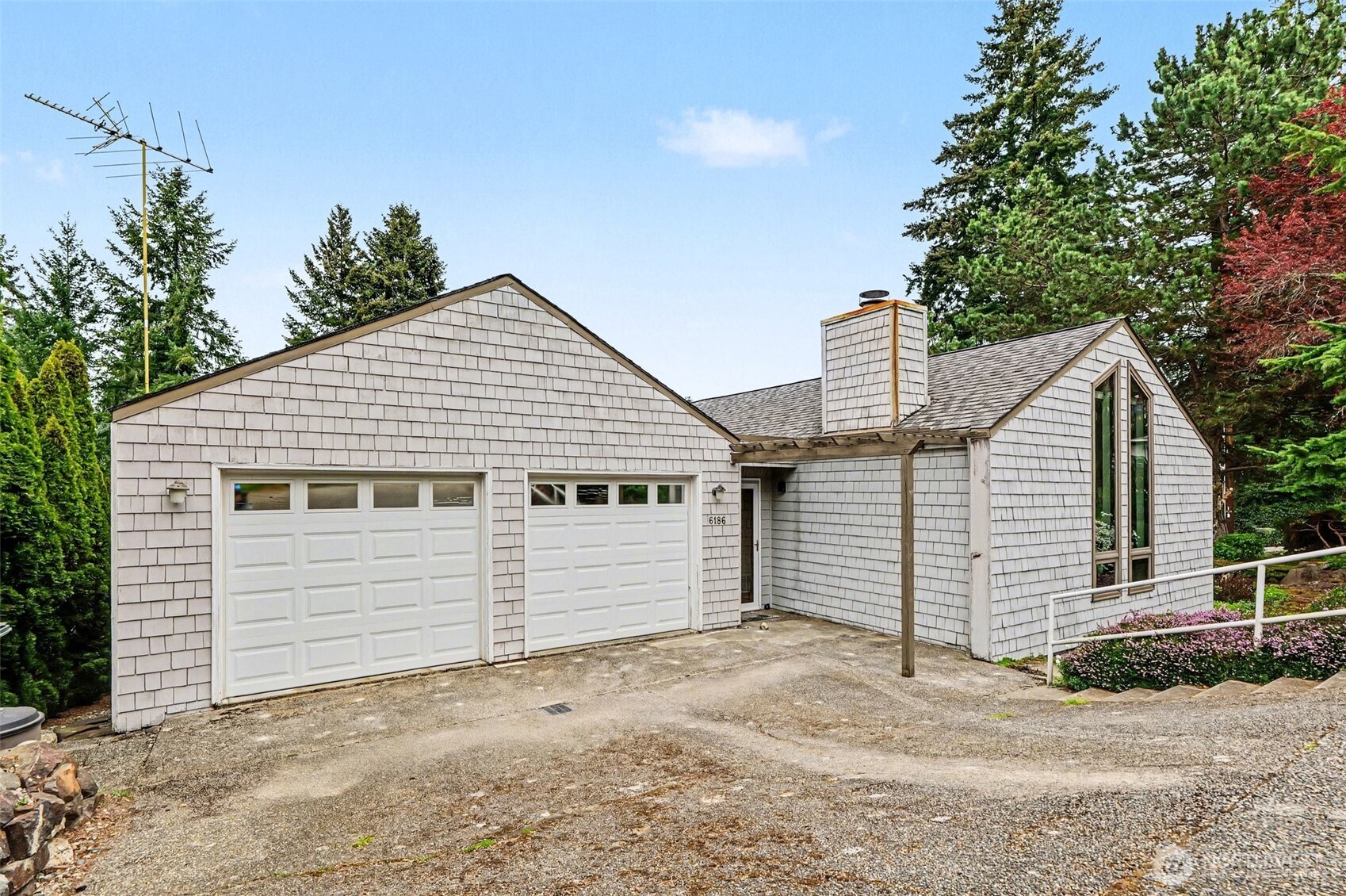 6186 NE 195th Court Kenmore WA 98028