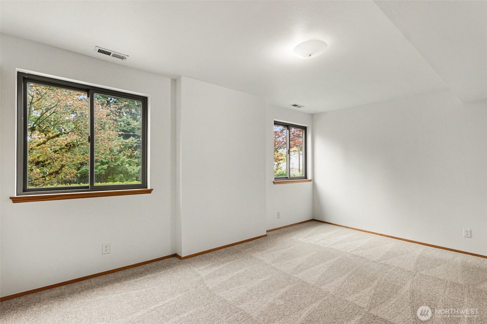 6186 NE 195th Court Kenmore WA 98028
