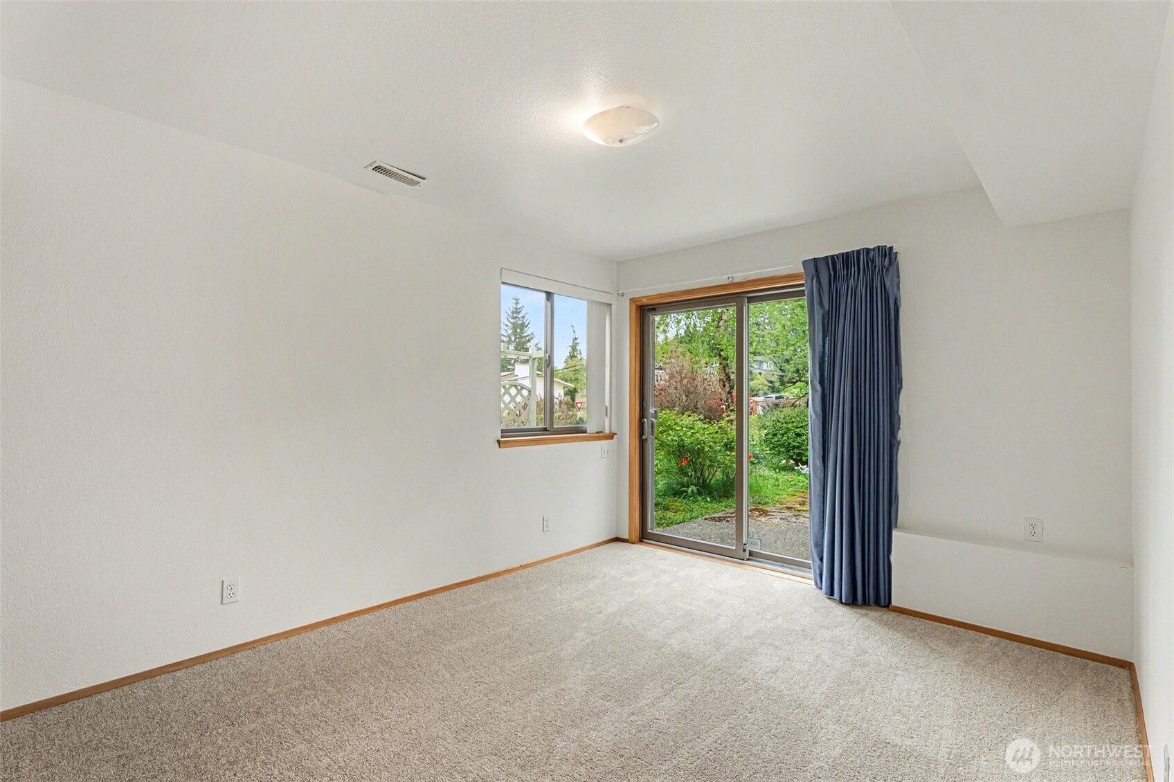 6186 NE 195th Court Kenmore WA 98028