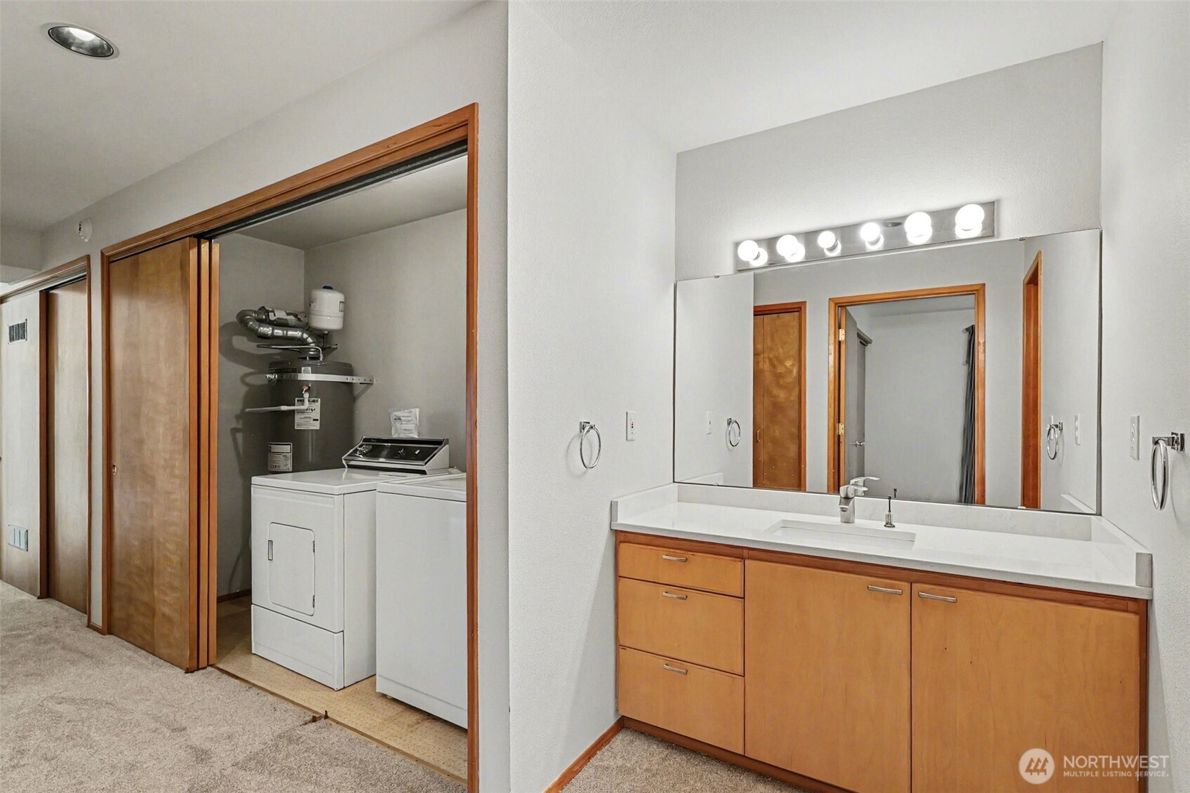 6186 NE 195th Court Kenmore WA 98028