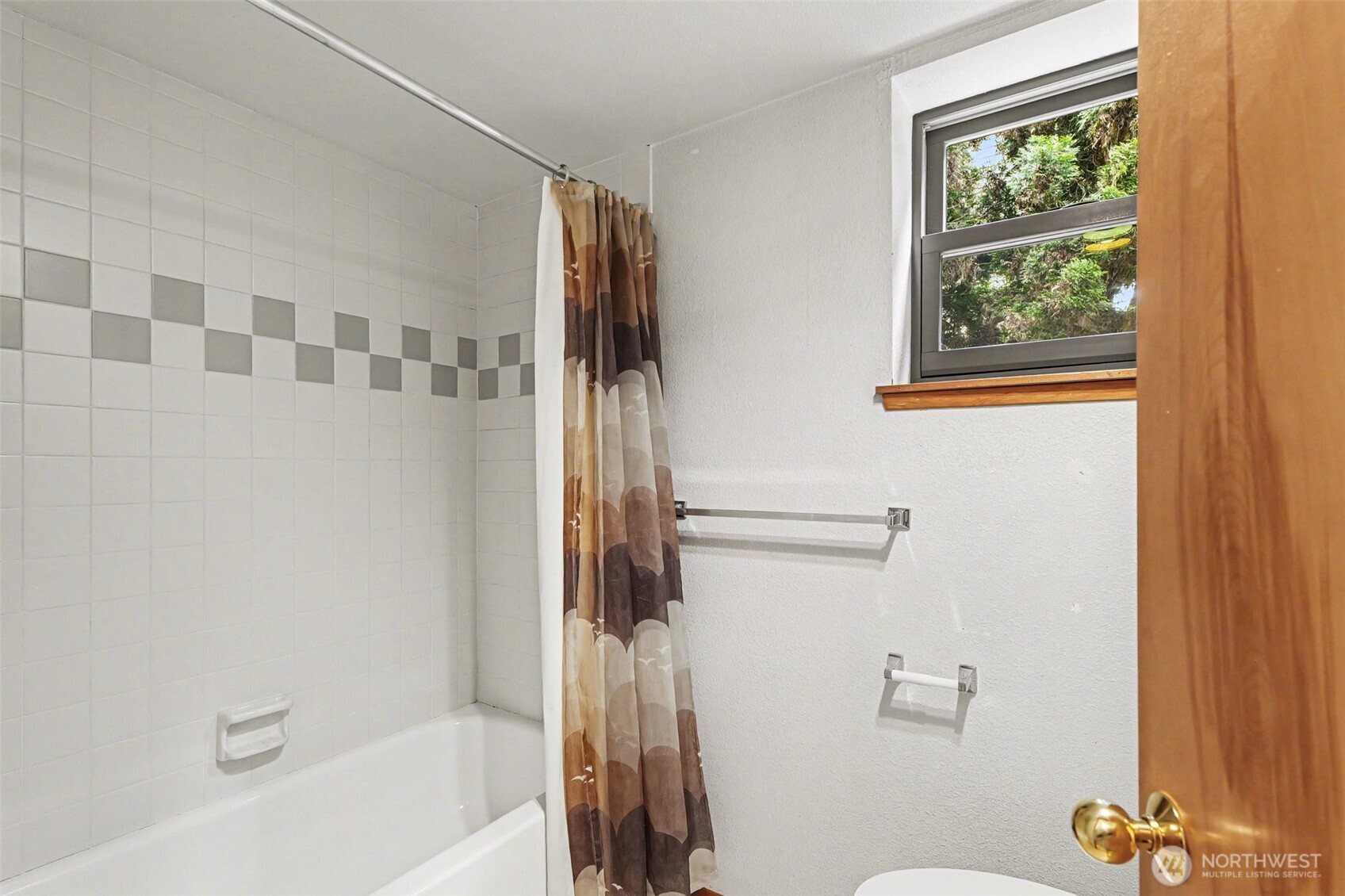 6186 NE 195th Court Kenmore WA 98028