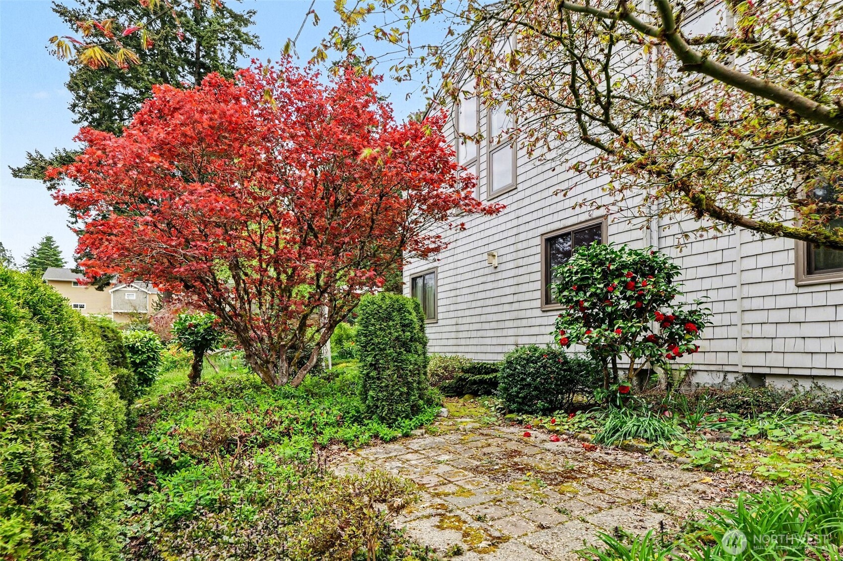 6186 NE 195th Court Kenmore WA 98028