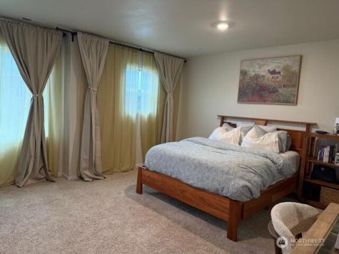 18795 108th Avenue E Puyallup WA 98374