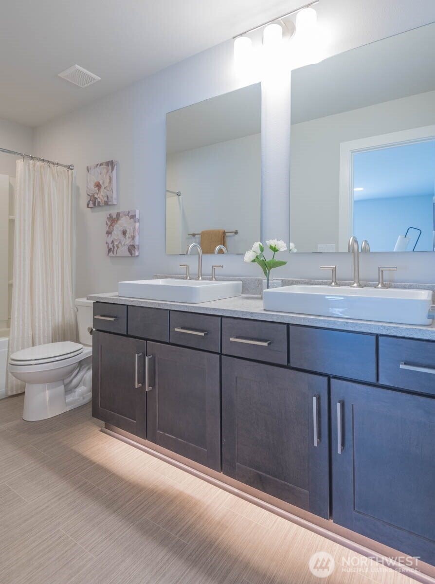 19226 Sandvik Place NE Poulsbo WA 98370