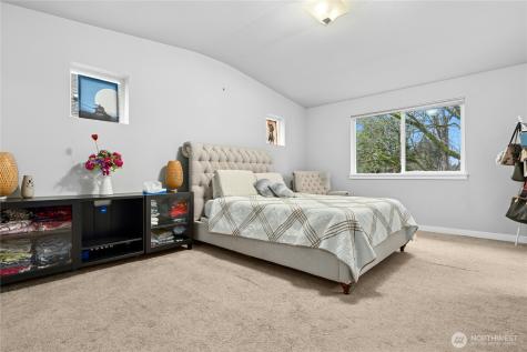 5822 82nd Place NE Marysville WA 98270