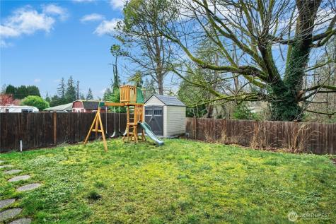 5822 82nd Place NE Marysville WA 98270