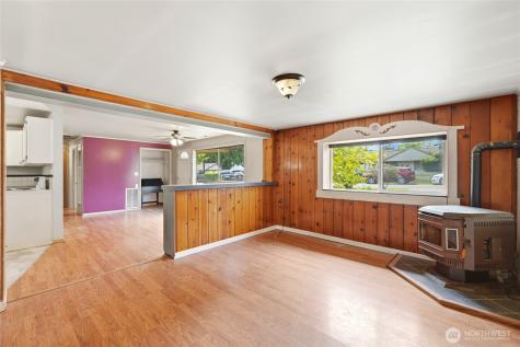 5705 238th Street SW Mountlake Terrace WA 98043