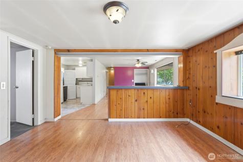 5705 238th Street SW Mountlake Terrace WA 98043