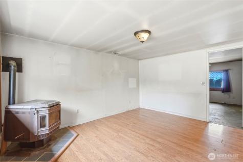 5705 238th Street SW Mountlake Terrace WA 98043