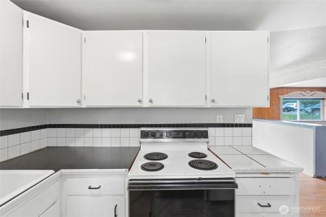 5705 238th Street SW Mountlake Terrace WA 98043
