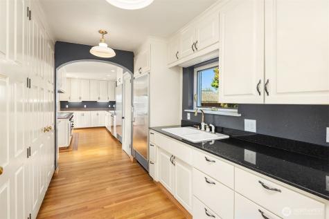 4801 Hyada Boulevard NE Tacoma WA 98422
