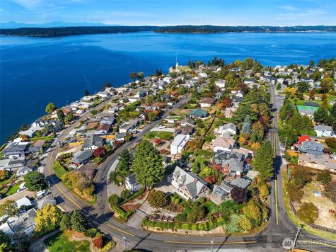 4801 Hyada Boulevard NE Tacoma WA 98422