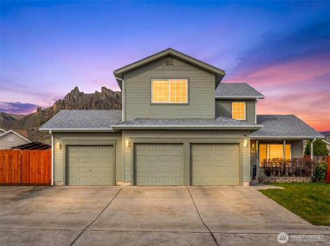 1506 Songbird Lane Wenatchee WA 98801