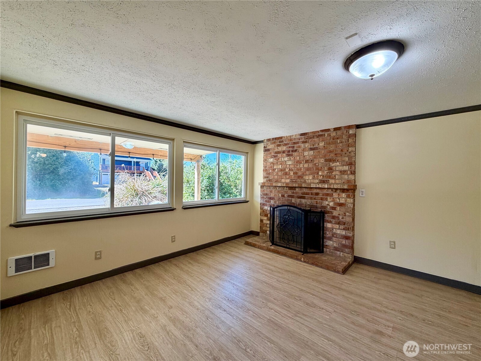 334 Sand Dune Avenue NW Ocean Shores WA 98569