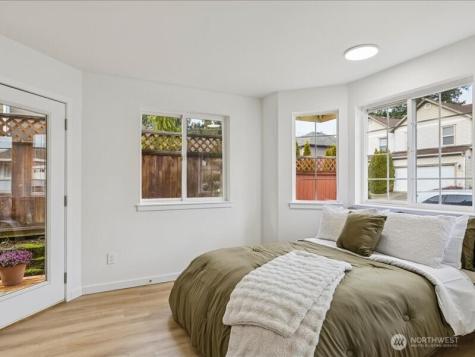 5104 SW 154th Street SW Street Edmonds WA 98026