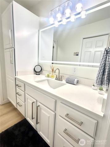 5104 SW 154th Street SW Street Edmonds WA 98026