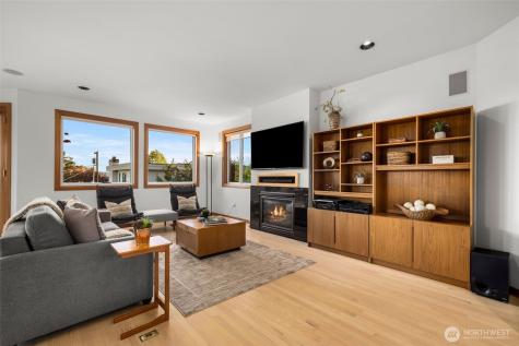 227 8th Avenue Kirkland WA 98033