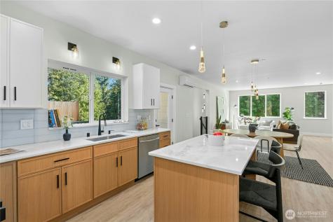 8510 Shadow Wood Drive Everett WA 98208