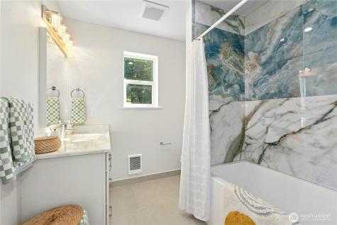 8510 Shadow Wood Drive Everett WA 98208