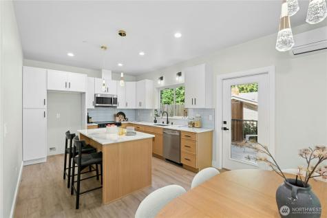 8510 Shadow Wood Drive Everett WA 98208