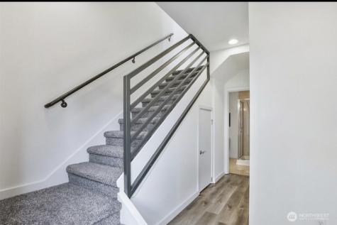 1214 N Northgate Way Seattle WA 98133