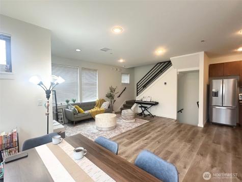 1214 N Northgate Way Seattle WA 98133