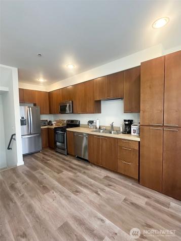 1214 N Northgate Way Seattle WA 98133