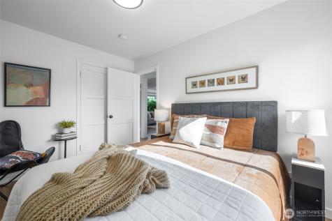 10617 39th Avenue SW Seattle WA 98146