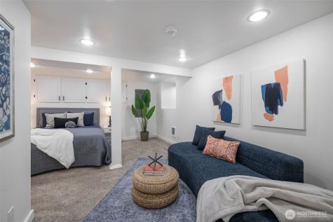10617 39th Avenue SW Seattle WA 98146