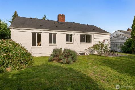 10617 39th Avenue SW Seattle WA 98146