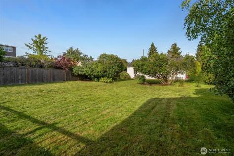 10617 39th Avenue SW Seattle WA 98146