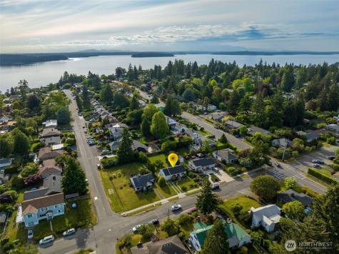 10617 39th Avenue SW Seattle WA 98146
