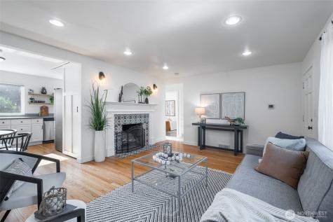 10617 39th Avenue SW Seattle WA 98146