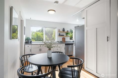 10617 39th Avenue SW Seattle WA 98146
