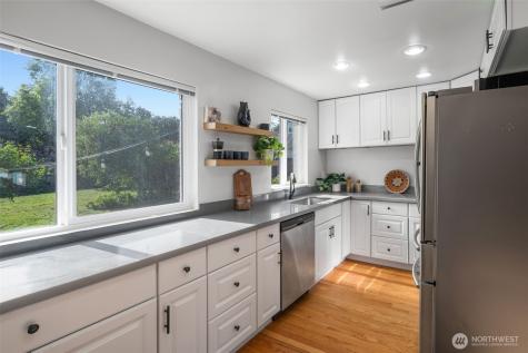 10617 39th Avenue SW Seattle WA 98146