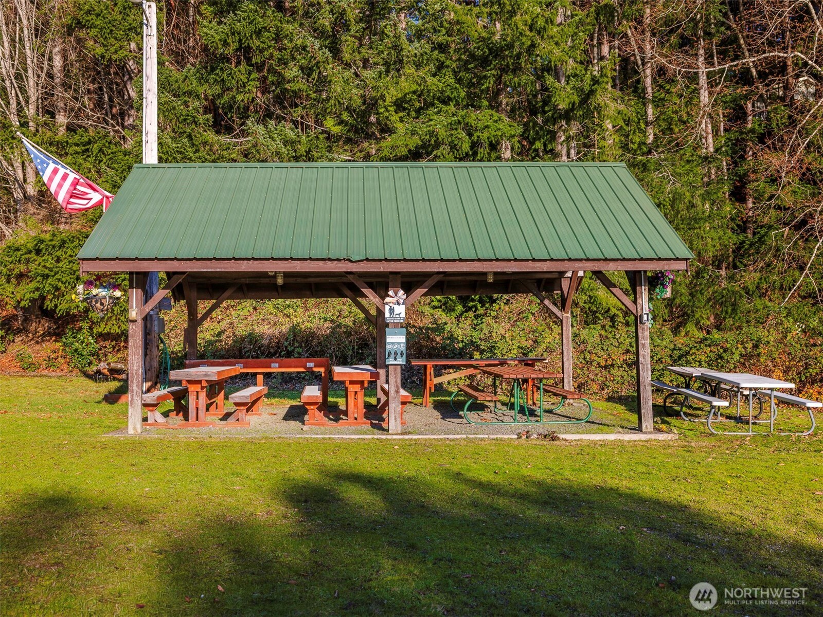 81 Seamount Drive Brinnon WA 98320