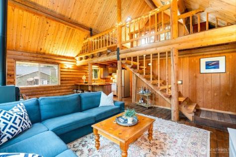 5 G Gedney Way Hat Island WA 98206