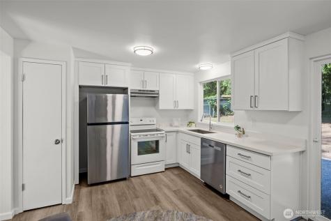 936 210th Avenue NE Sammamish WA 98074