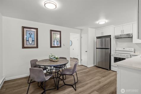 936 210th Avenue NE Sammamish WA 98074