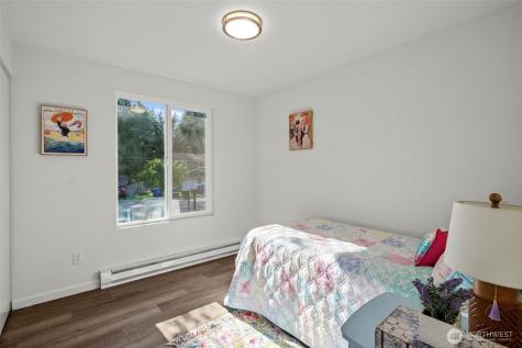 936 210th Avenue NE Sammamish WA 98074